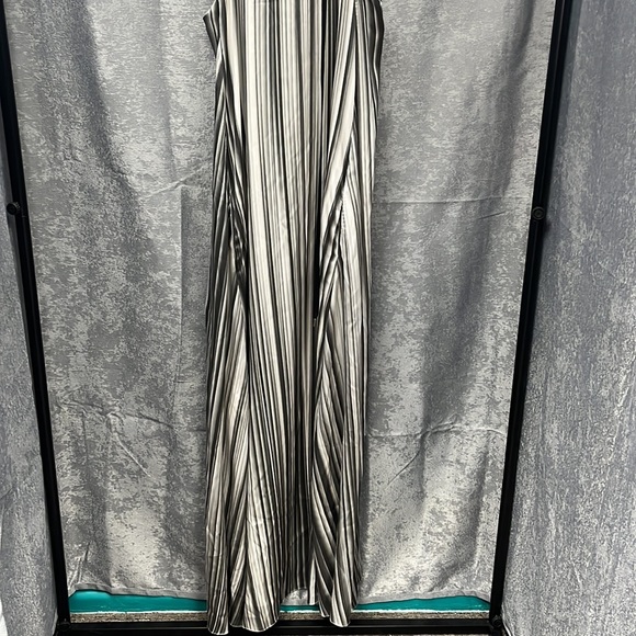 New with tags. Mi Jong Lee silk maxi dress in black/white/grey - Picture 5 of 9
